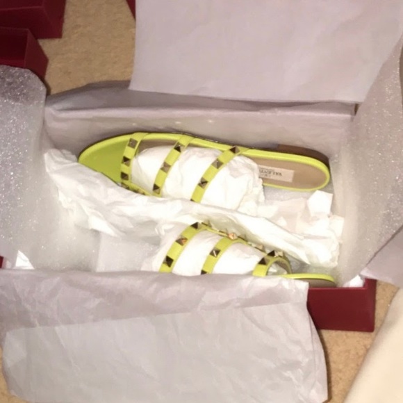 Valentino Garavani Rockstud leather slide - Picture 12 of 14